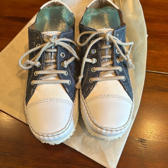 Patchwork Blue and White Sneakers 39 size new - Picture 8 of 16